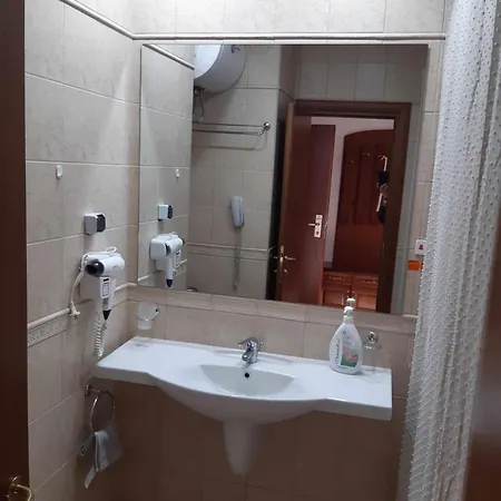 комфортен Diana в 4 звезди, град * Welingrad