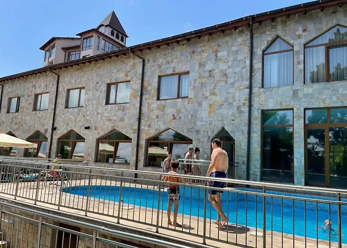 комфортен Diana в 4 звезди, град Daire