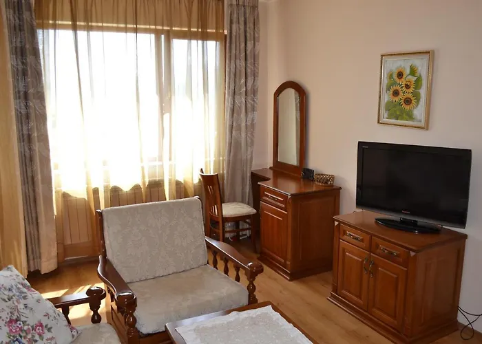 комфортен Diana в 4 звезди, град